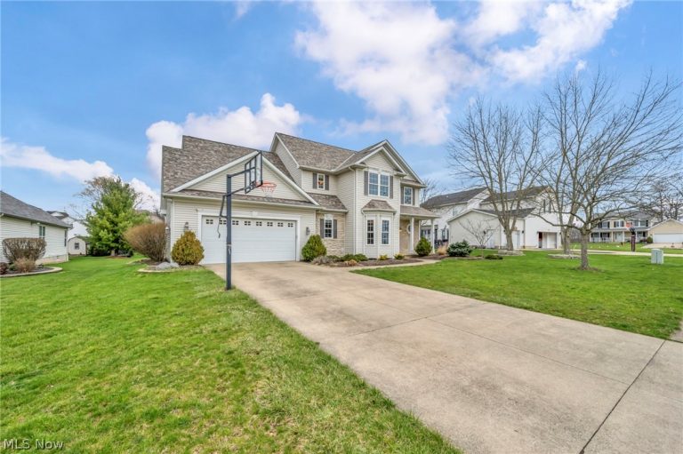 3795 Heathery Circle, Medina, OH - Photo 2