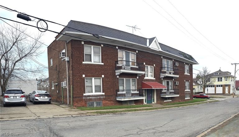 3738 137th Street, Cleveland, OH - Photo 2