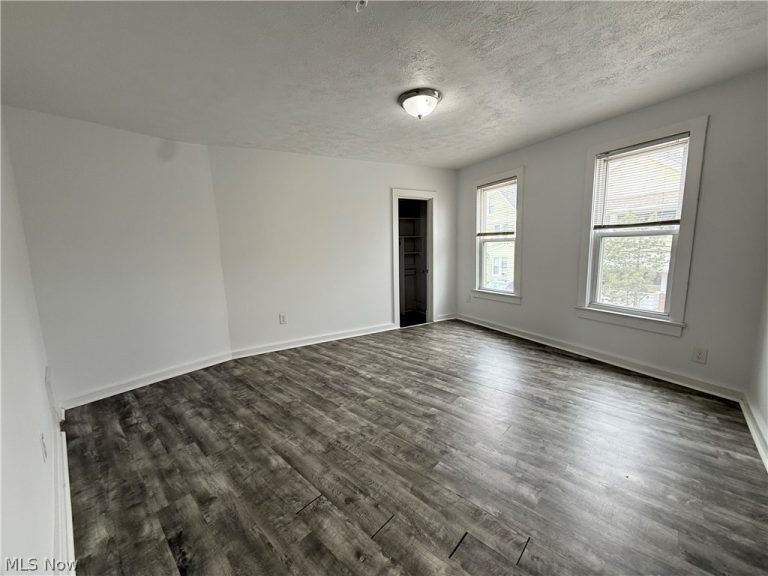 1884 120th Street, Cleveland, OH - Photo 5