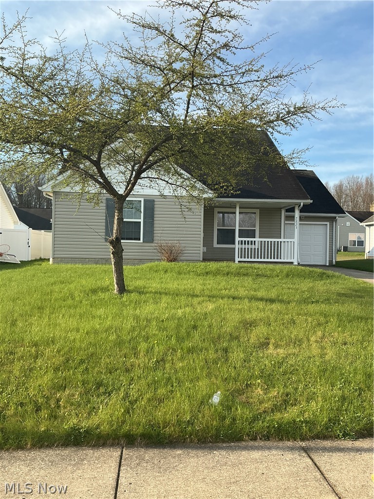 2823 Benford Lane, Youngstown, OH - Photo 2