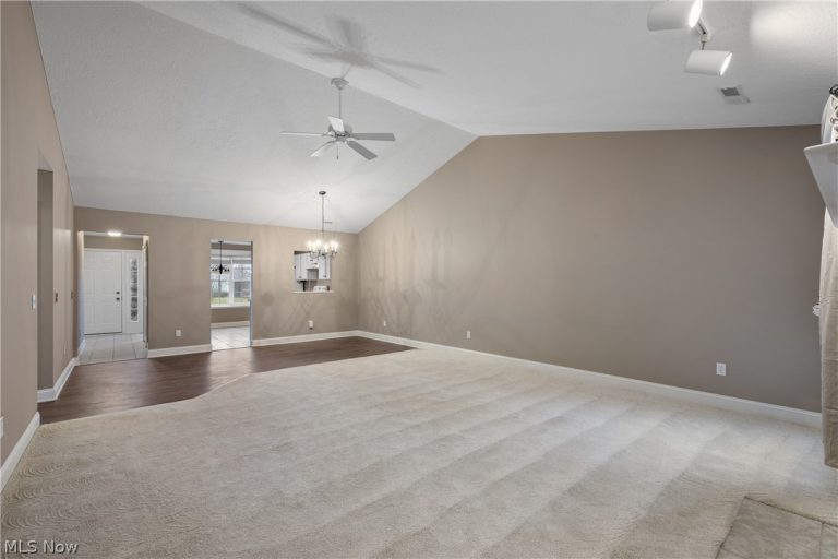 1458 Chesapeake Avenue, Louisville, OH - Photo 8