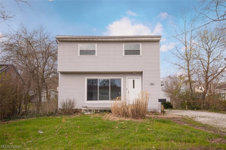 2960 Clearfield Avenue, Akron, OH, 44314