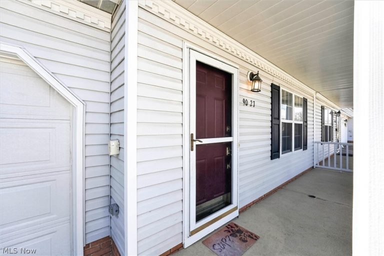 90 High Point Drive #27, Medina, OH - Photo 8