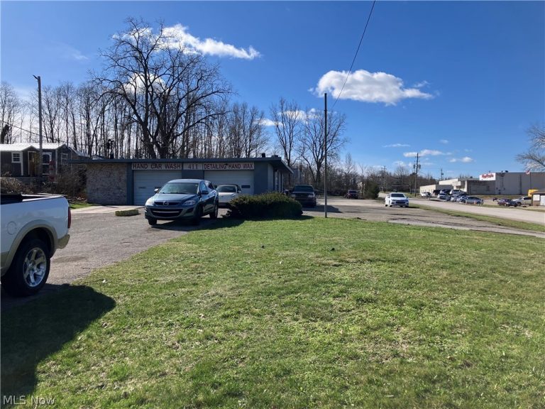 411 West Avenue, Tallmadge, OH, 44278