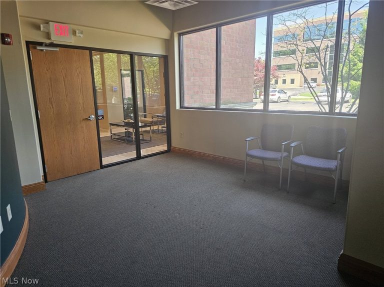 822 Kumho Drive #102, Fairlawn, OH - Photo 3