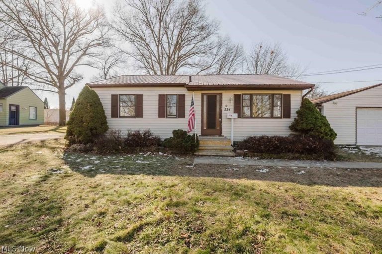 524 Jefferson Avenue, Barberton, OH, 44203
