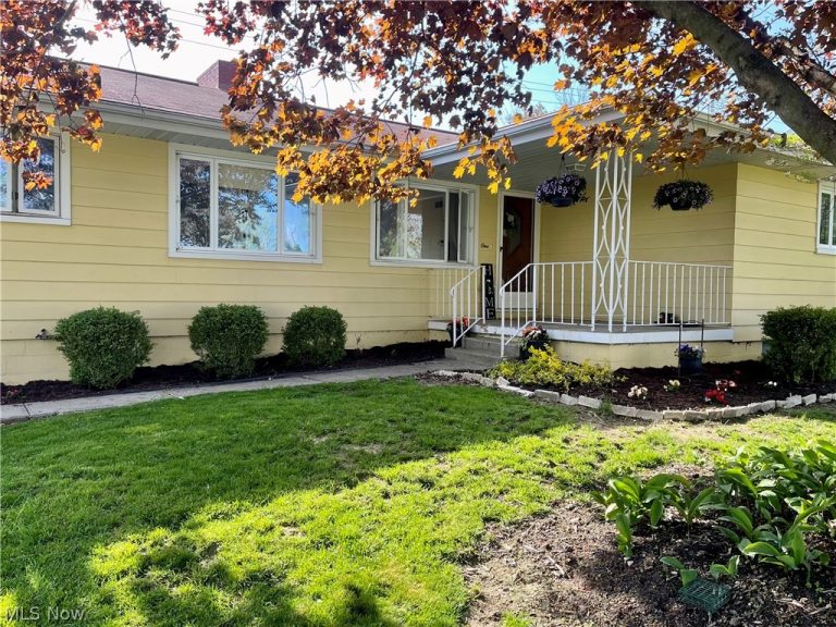 1 Hilltop Drive, Mount Vernon, OH - Photo 3