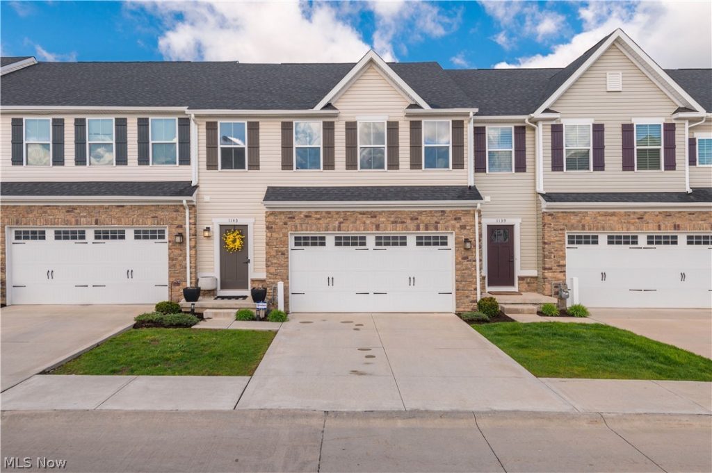1143 Starboard Drive, Medina, OH