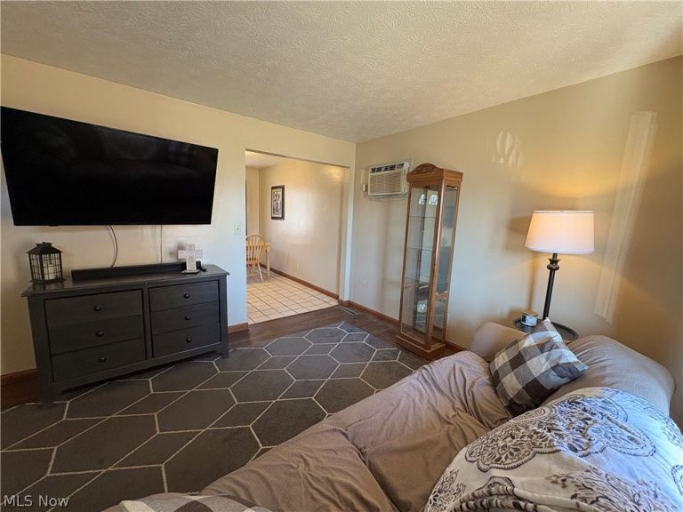 50 Main Street, Austintown, OH - Photo 8