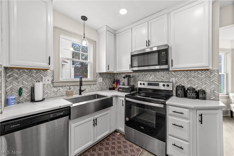 3180 Sycamore Road, Cleveland Heights, OH - Photo 8