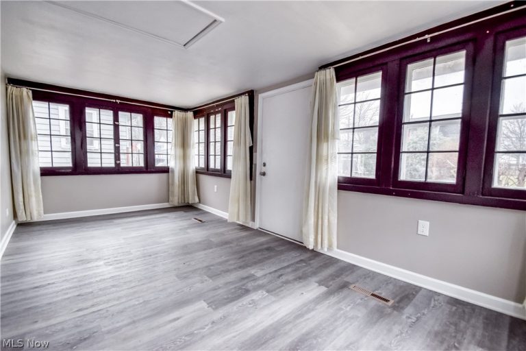 271 238 Street, Euclid, OH - Photo 3