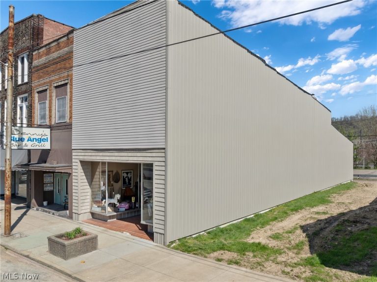 3262 Belmont Street, Bellaire, OH, 43906
