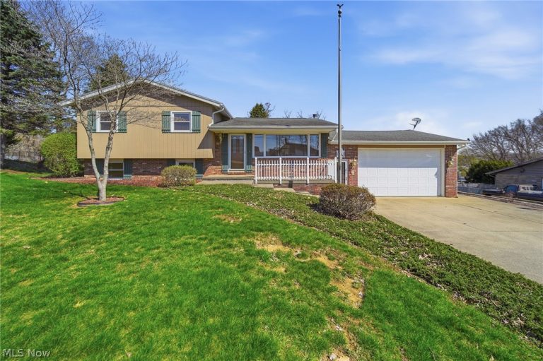 5625 Strausser Street, North Canton, OH, 44720