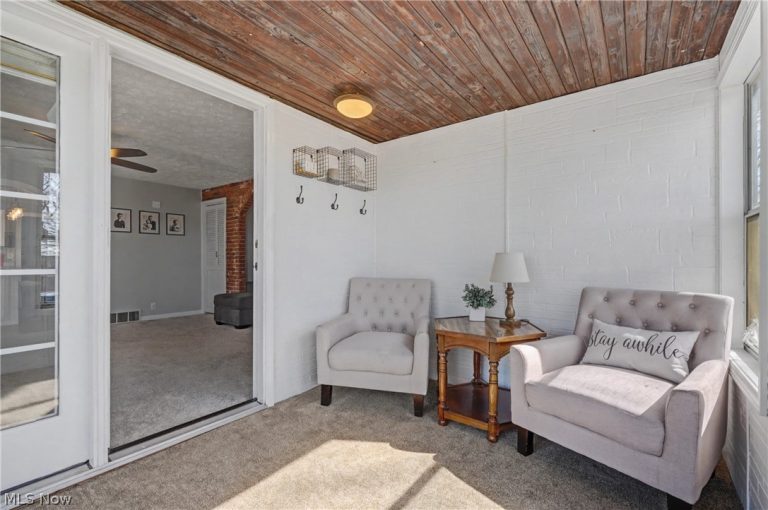 801 Chaffin Road, Akron, OH - Photo 6