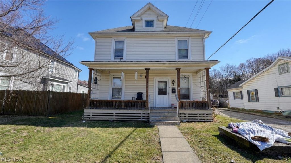 318 8th Street, Cambridge, OH
