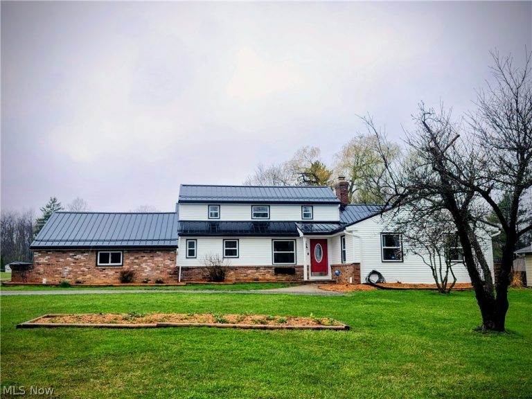12676 Sperry Road, Chesterland, OH - Photo 2