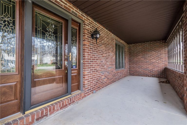 407 Eastbury Avenue, North Canton, OH - Photo 3