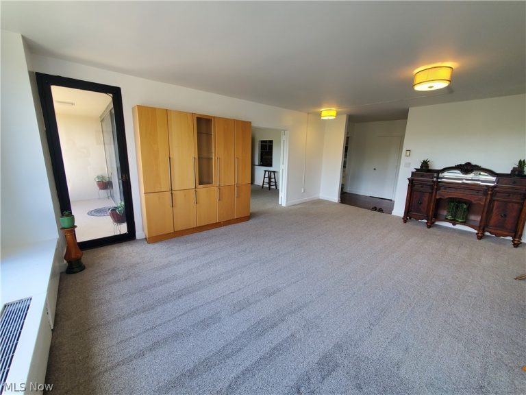 1 Bratenahl Place #502, Bratenahl, OH - Photo 6