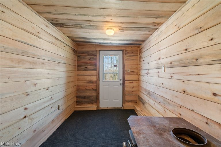 2523 Sherr Avenue, Canton, OH - Photo 5