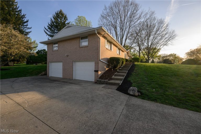 916 Buena Vista, Canton, OH - Photo 5