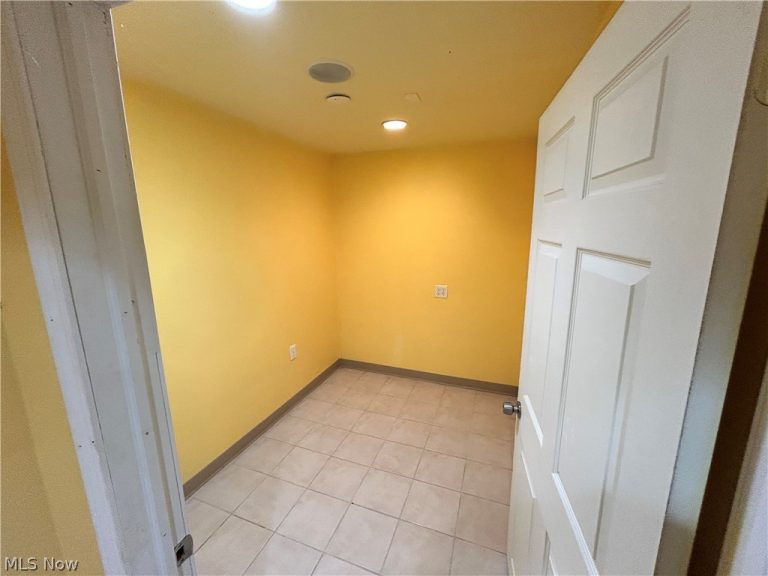 669 185th Street, Euclid, OH - Photo 6