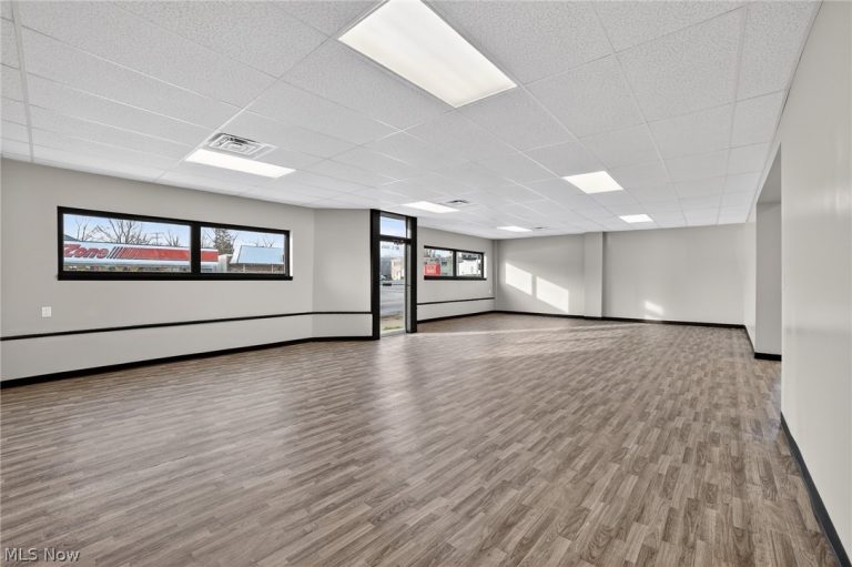 161 Main Street, Geneva, OH - Photo 5