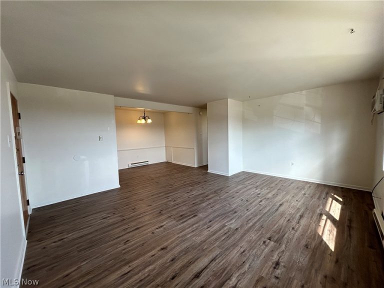 407 Colonial Drive #44, Steubenville, OH - Photo 3