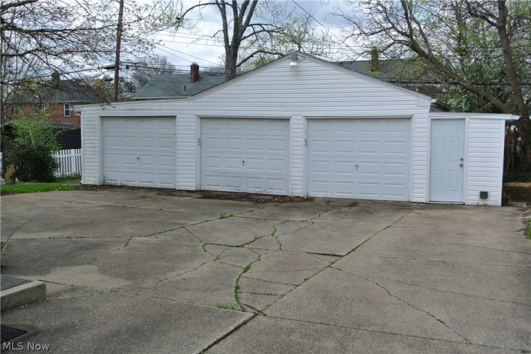 86 & 88 Greencrest Terrace, Akron, OH - Photo 2