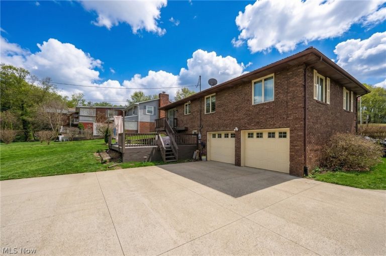 5326 Hillsboro Avenue, Canton, OH - Photo 3