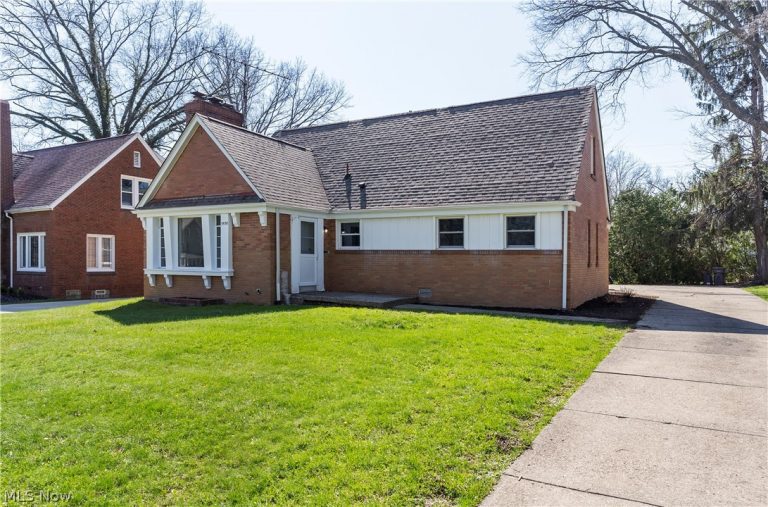 3530 Glenmere Drive, Youngstown, OH - Photo 3