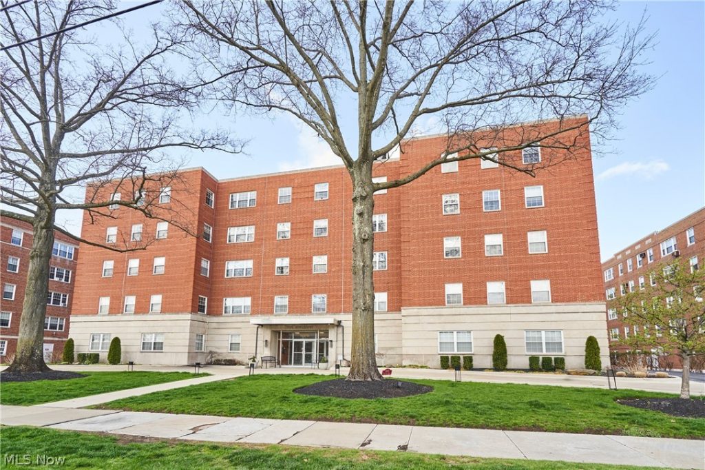 18975 Van Aken Boulevard #411, Shaker Heights, OH
