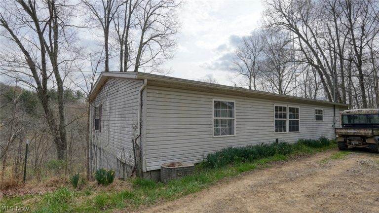 32917 TOWNSHIP RD 381, Warsaw, OH - Photo 3