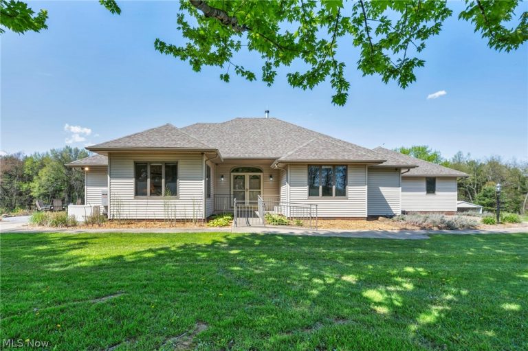 6569 Milhaven Avenue, Canal Fulton, OH - Photo 3