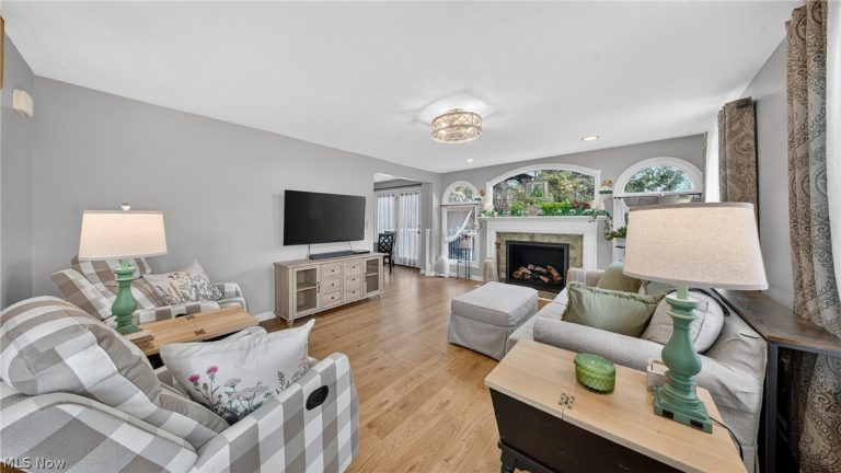 425 Broadway Street, Medina, OH - Photo 2