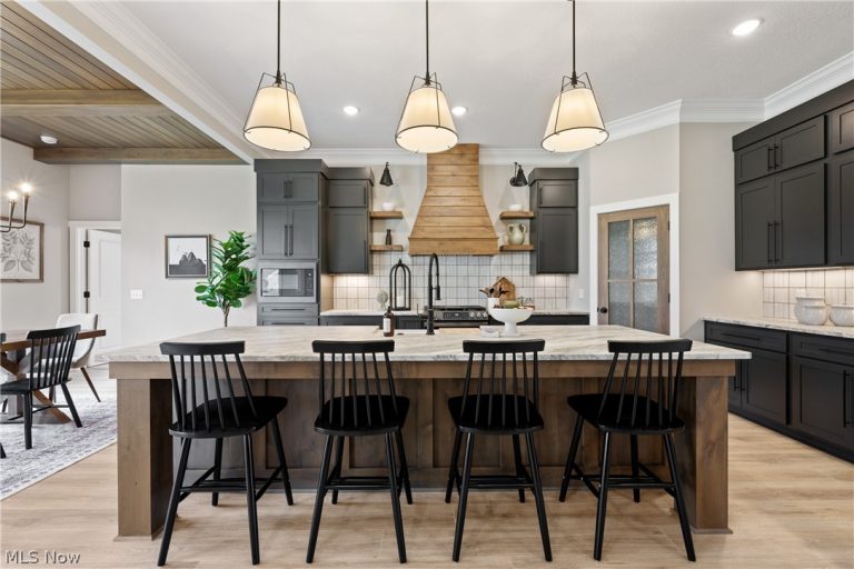 3542 Joyce Avenue, Massillon, OH - Photo 4