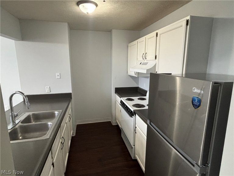 59 Lincoln Way #703, Massillon, OH - Photo 4