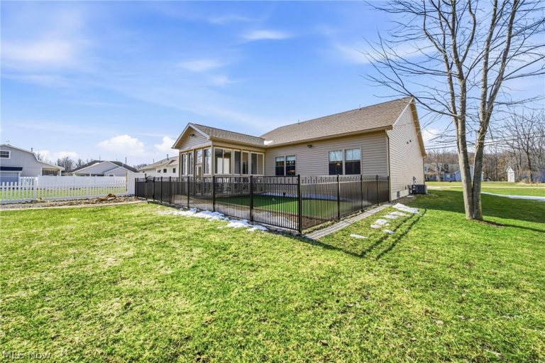 537 Rome Rock Creek Road, Roaming Shores, OH - Photo 8