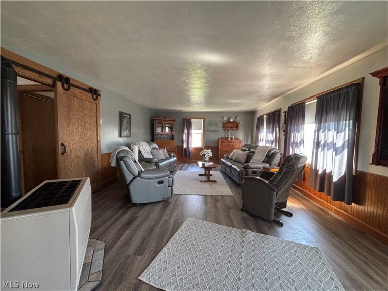 11364 Brosius Road, Garrettsville, OH - Photo 8