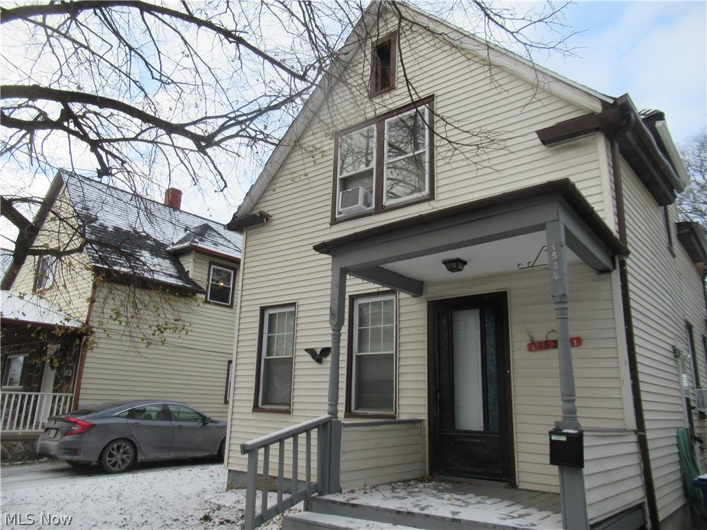 1530 Winchester Avenue, Lakewood, OH