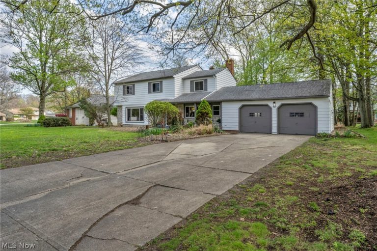 24720 Dundee Drive, Richmond Heights, OH - Photo 4