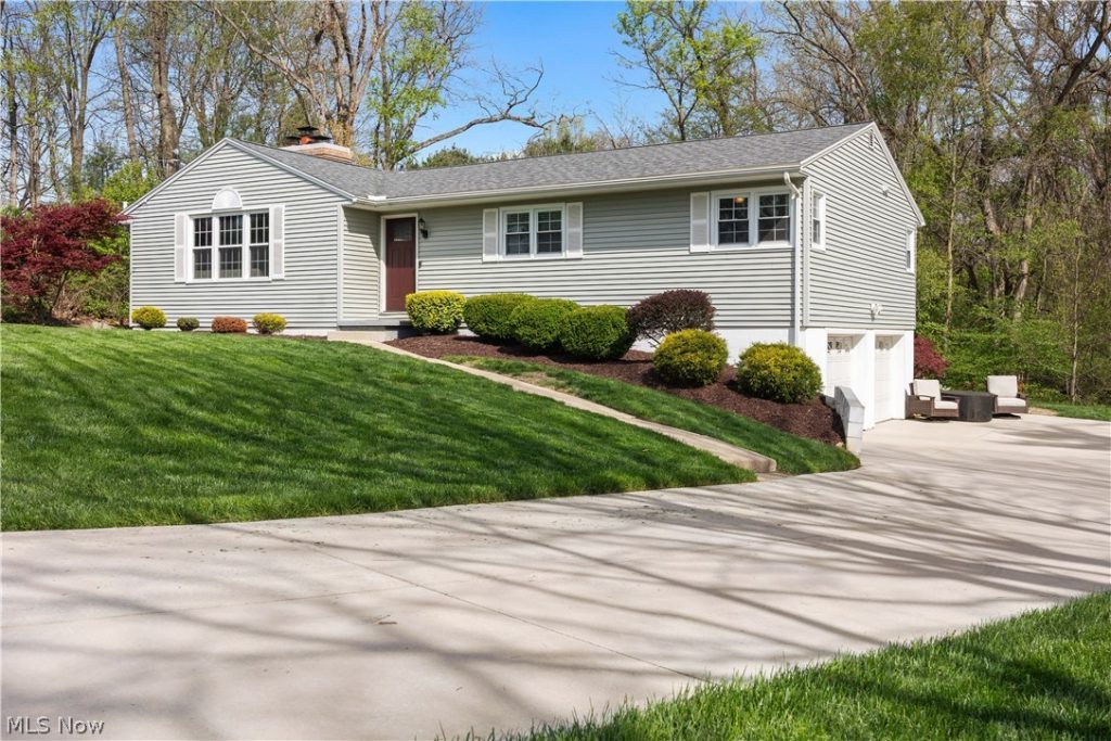 2003 Seminary Road, Milan, OH