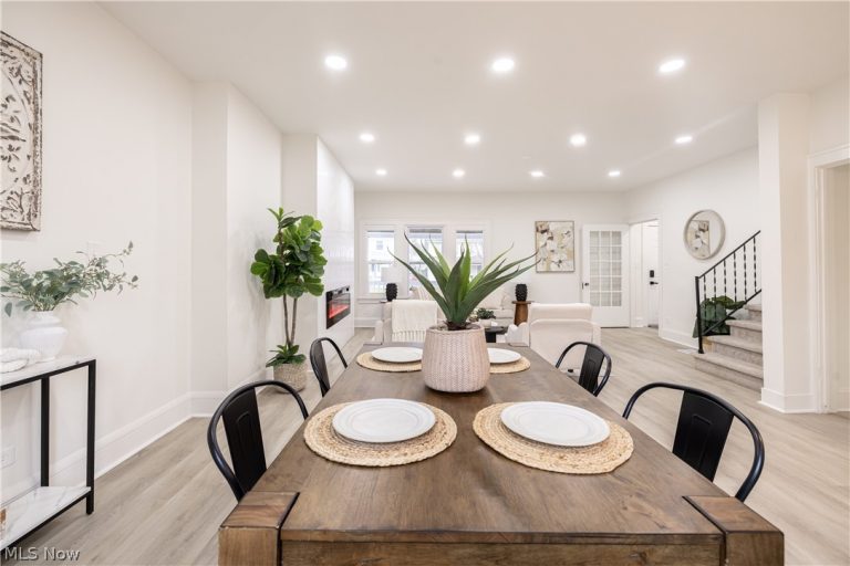 3379 Tullamore Road, Cleveland Heights, OH - Photo 8