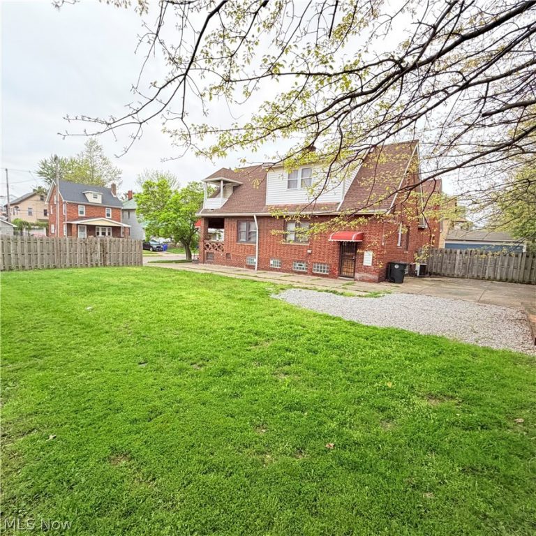895 Rondel Road, Cleveland, OH - Photo 6