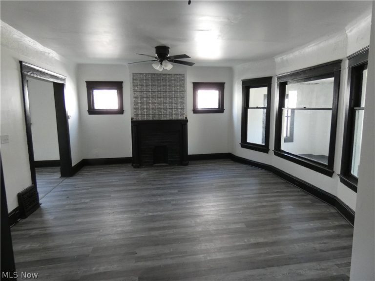 462 109th Street, Cleveland, OH - Photo 5