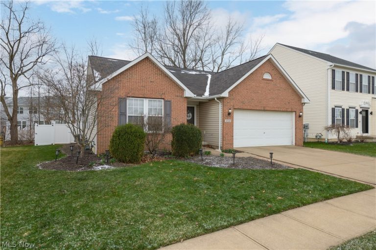 4518 Santina Way, Lorain, OH - Photo 2