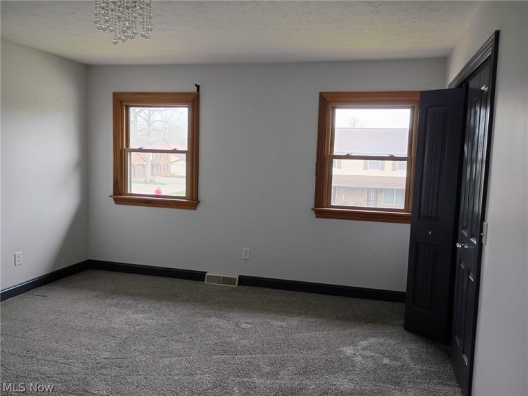 3106 Parkview Street, Canton, OH - Photo 5