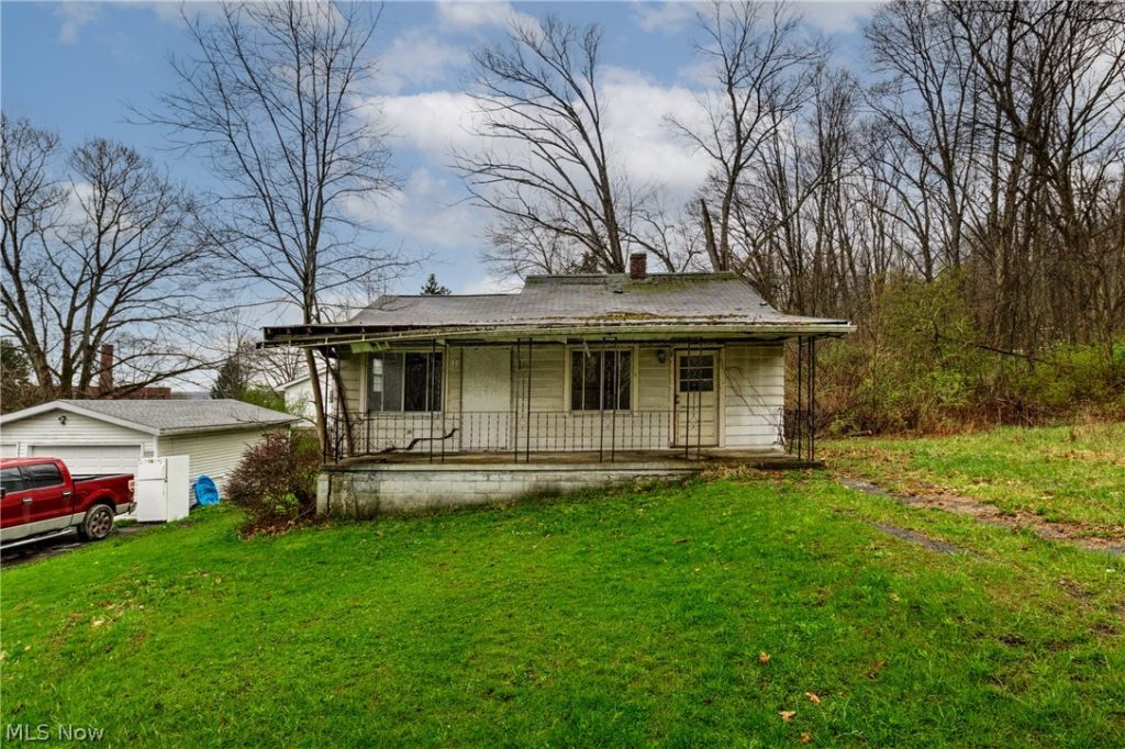 7766 Stewart Road, Masury, OH
