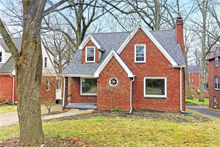 94 Jennette Drive, Youngstown, OH - Photo 3