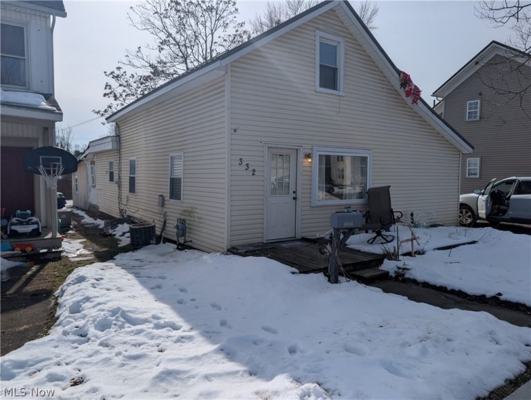 332 Front Avenue, New Philadelphia, OH, 44663
