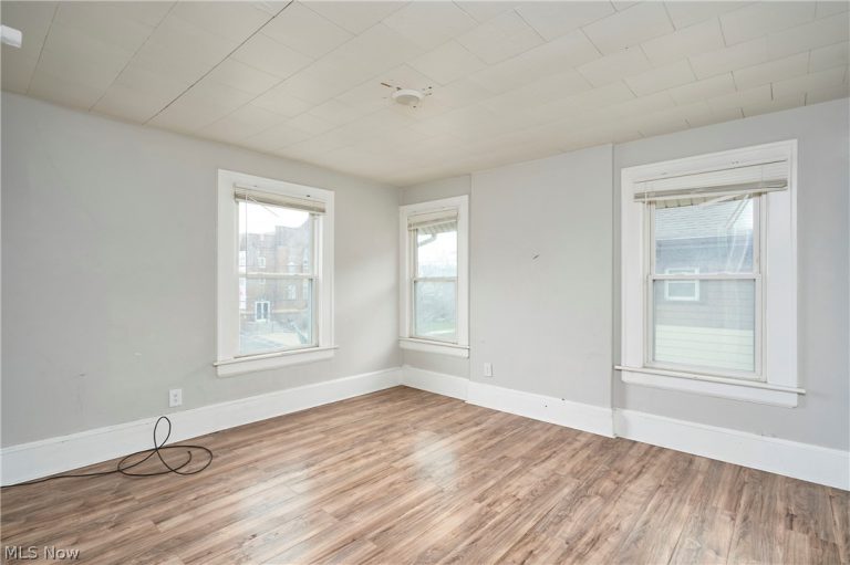 772 Brown Street, Akron, OH - Photo 8